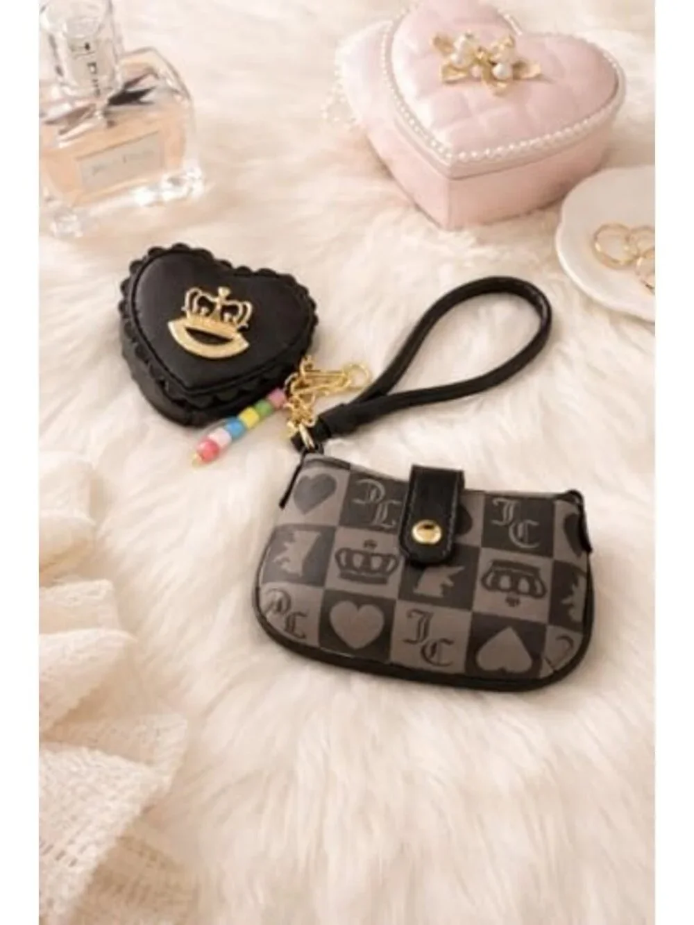 Chic Mini Tab Wristlet with Heart-Shaped Accessory Case | Stylish & Functional